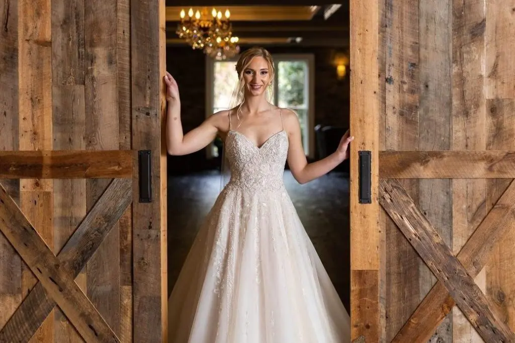 Bride at Mansion at Mountain Lakes