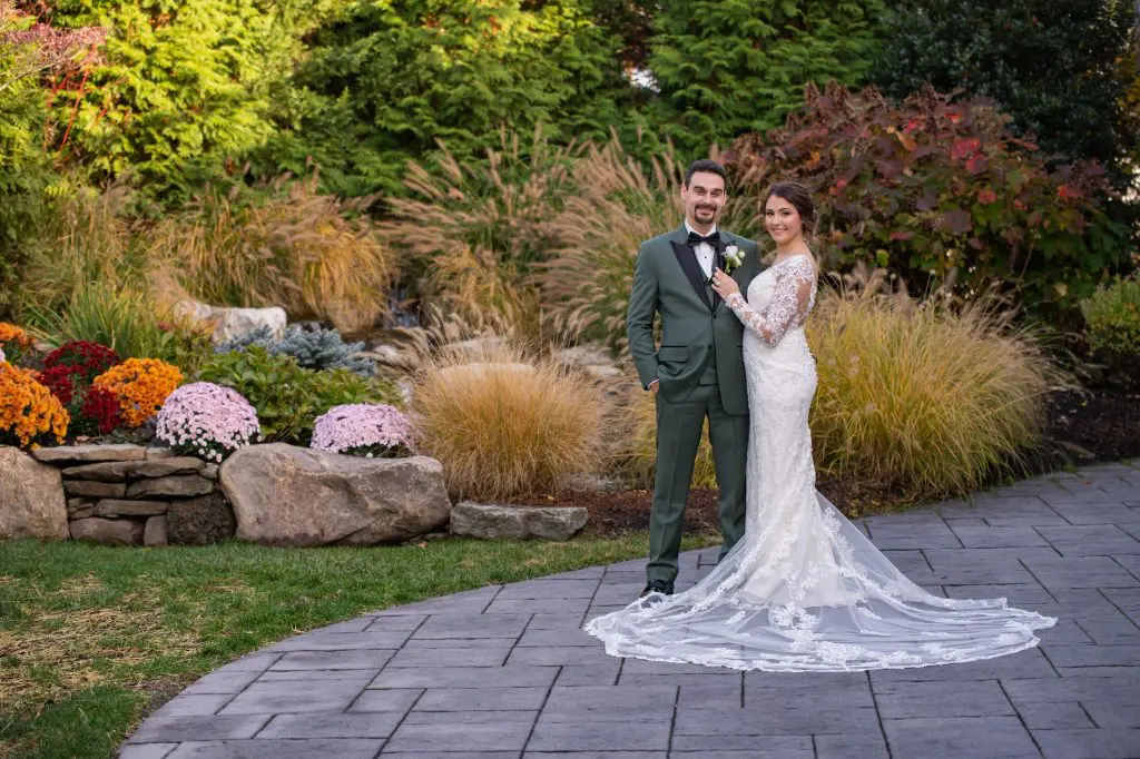 Bride and groom outside at Mansion at Mountain Lakes in NJ