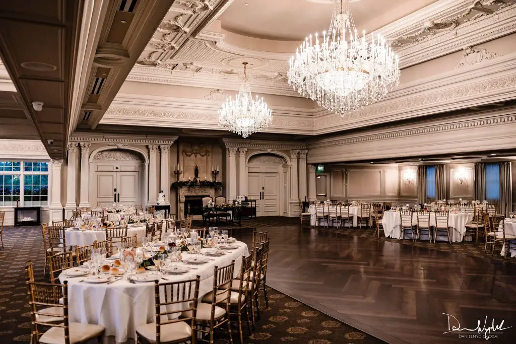 Park Savoy Estate ballroom