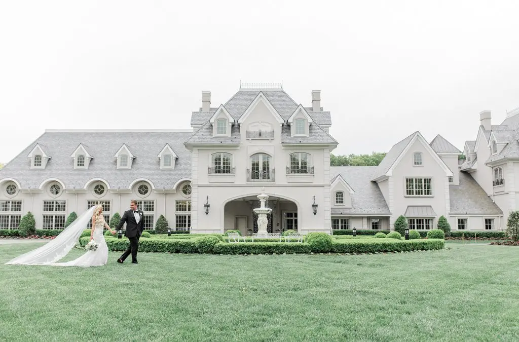 Bride and groom at Park Chateau