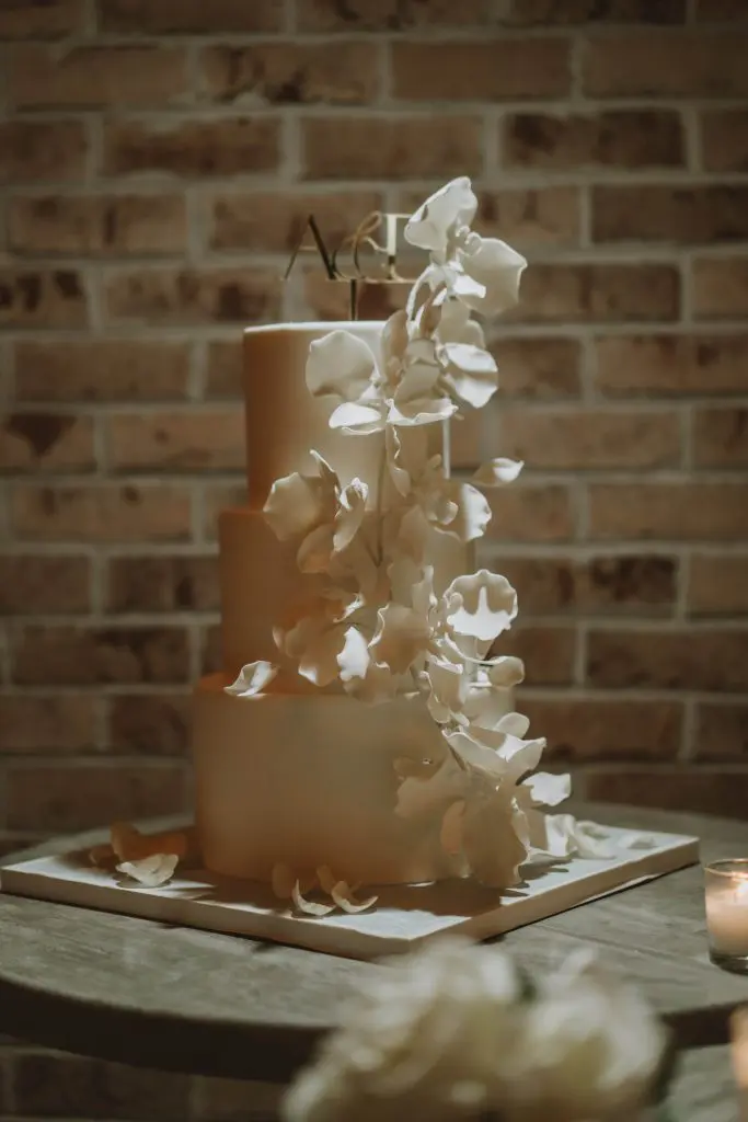 Wedding cake at Perona Farms in Andover, NJ