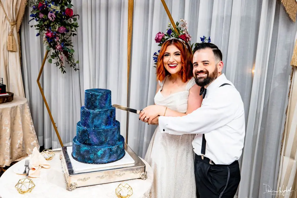 Bride and groom cutting cake at Nassau Inn in Princeton, NJ