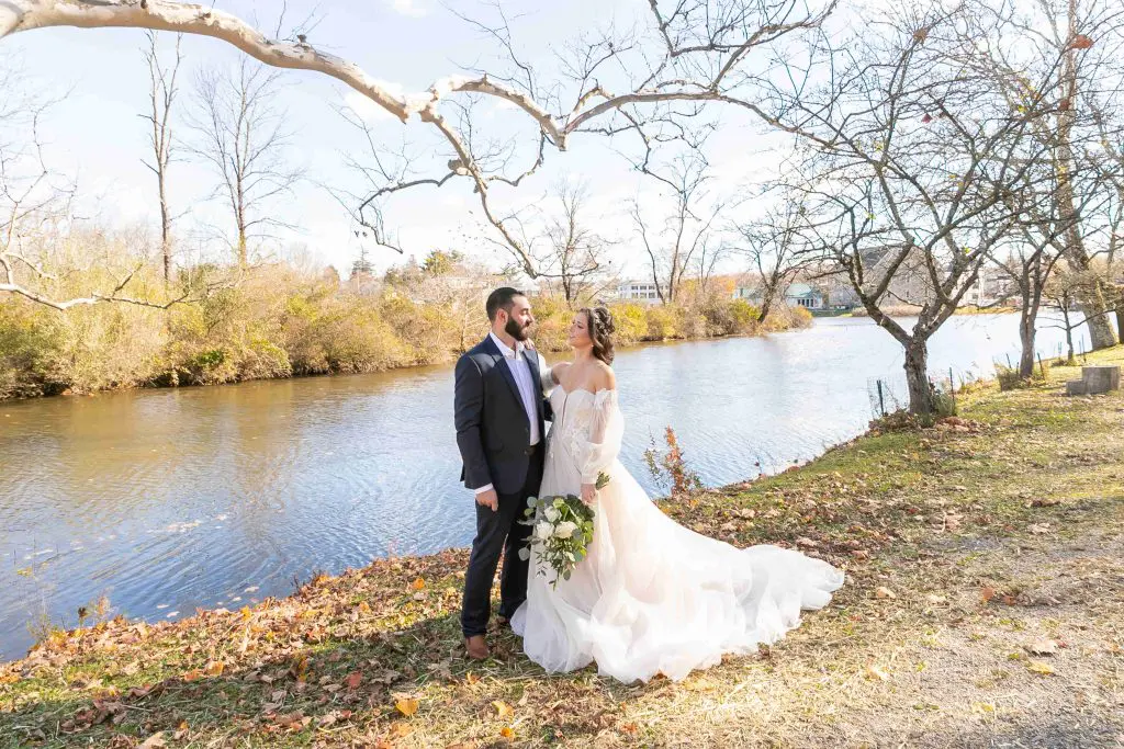 Riverside wedding ceremony site at Red Mill Museum Village in Clinton, NJ