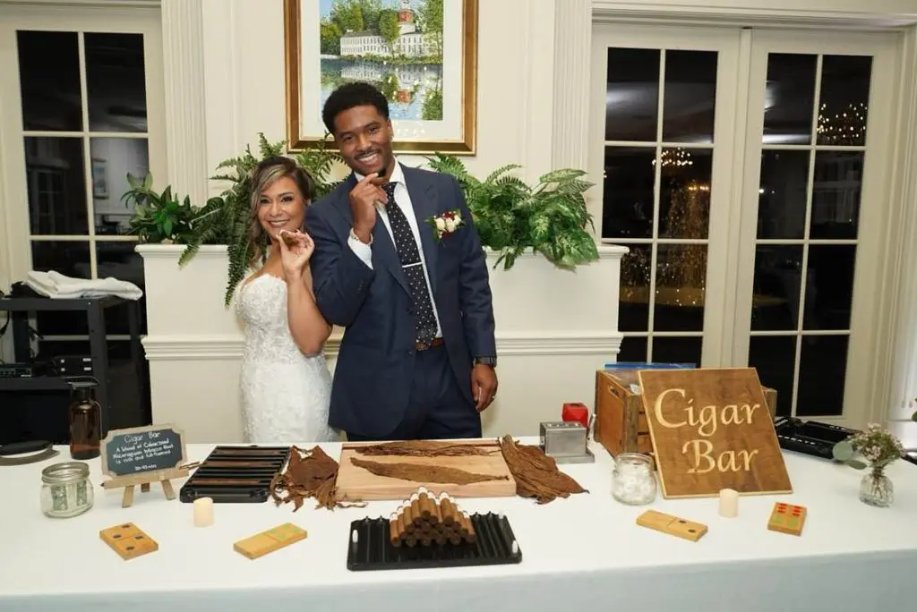 The Mobile Cigar Lounge at wedding reception
