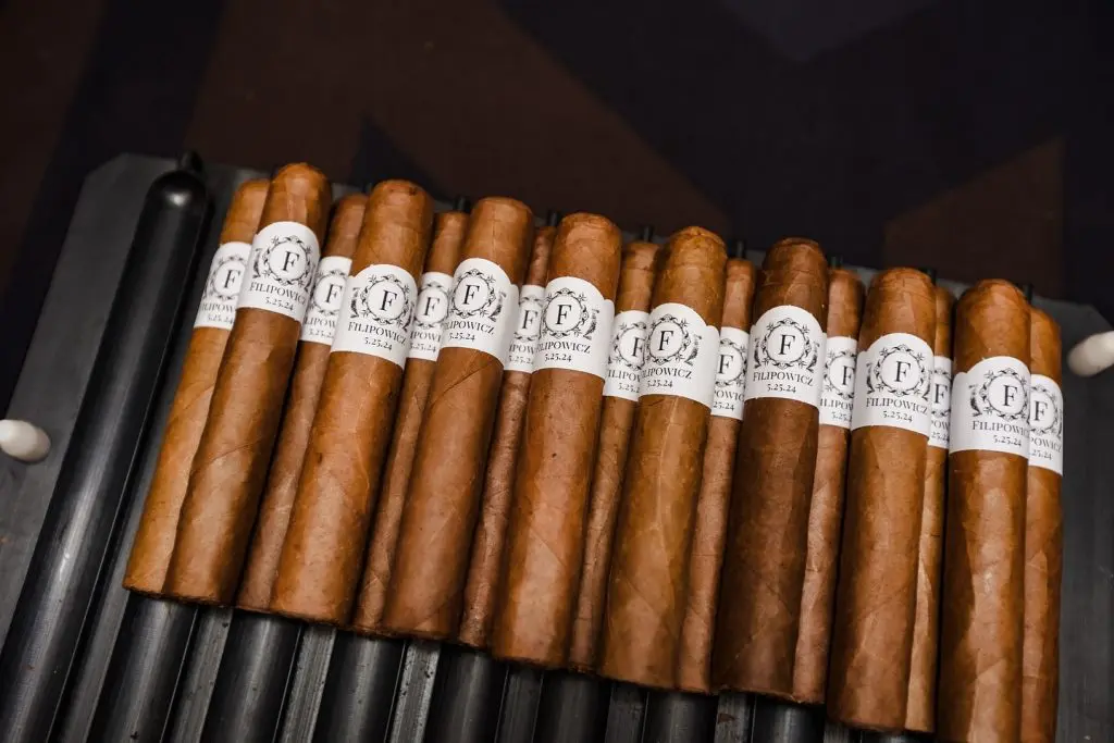 The Mobile Cigar Lounge at wedding reception