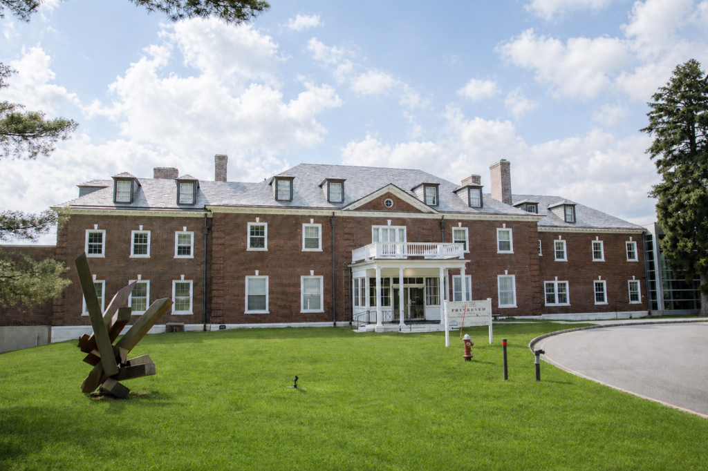Morris Museum in Morristown, NJ is a small and affordable wedding venue