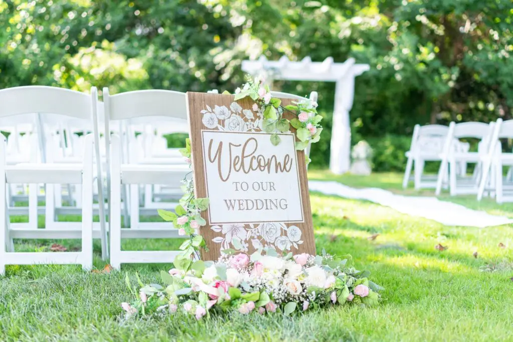 Welcome wedding sign at Mathis House in Toms River, NJ