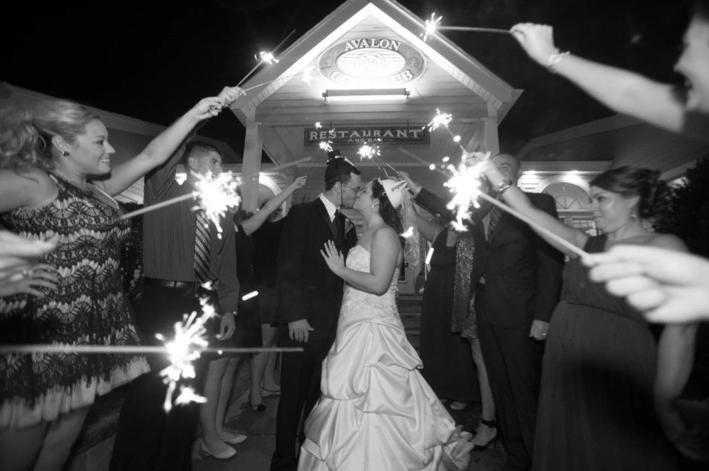Bride and groom kissing at Avalon Golf Club in Cape May Court House, NJ