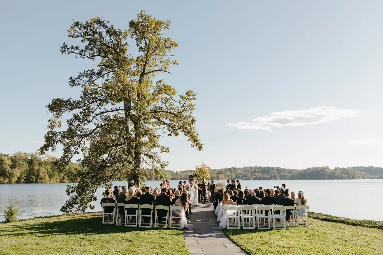 NJ lakeside wedding venue