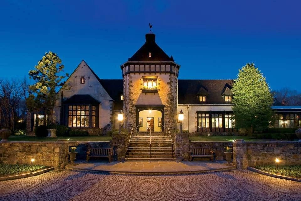 Pleasantdale Chateau